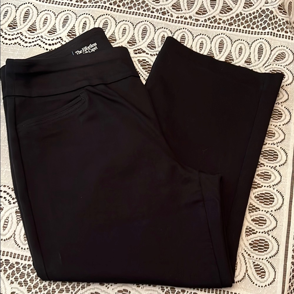 Croft & Barrow Effortless Stretch Black Capri Pants